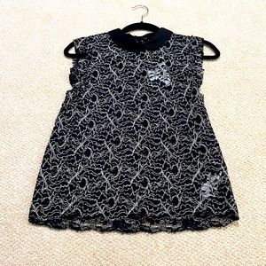 ZARA WOMAN BLACK AND WHITE LAVE SLEEVELESS TOP